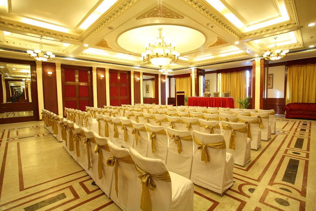 Hotel Om Tower Jaipur Buitenkant foto