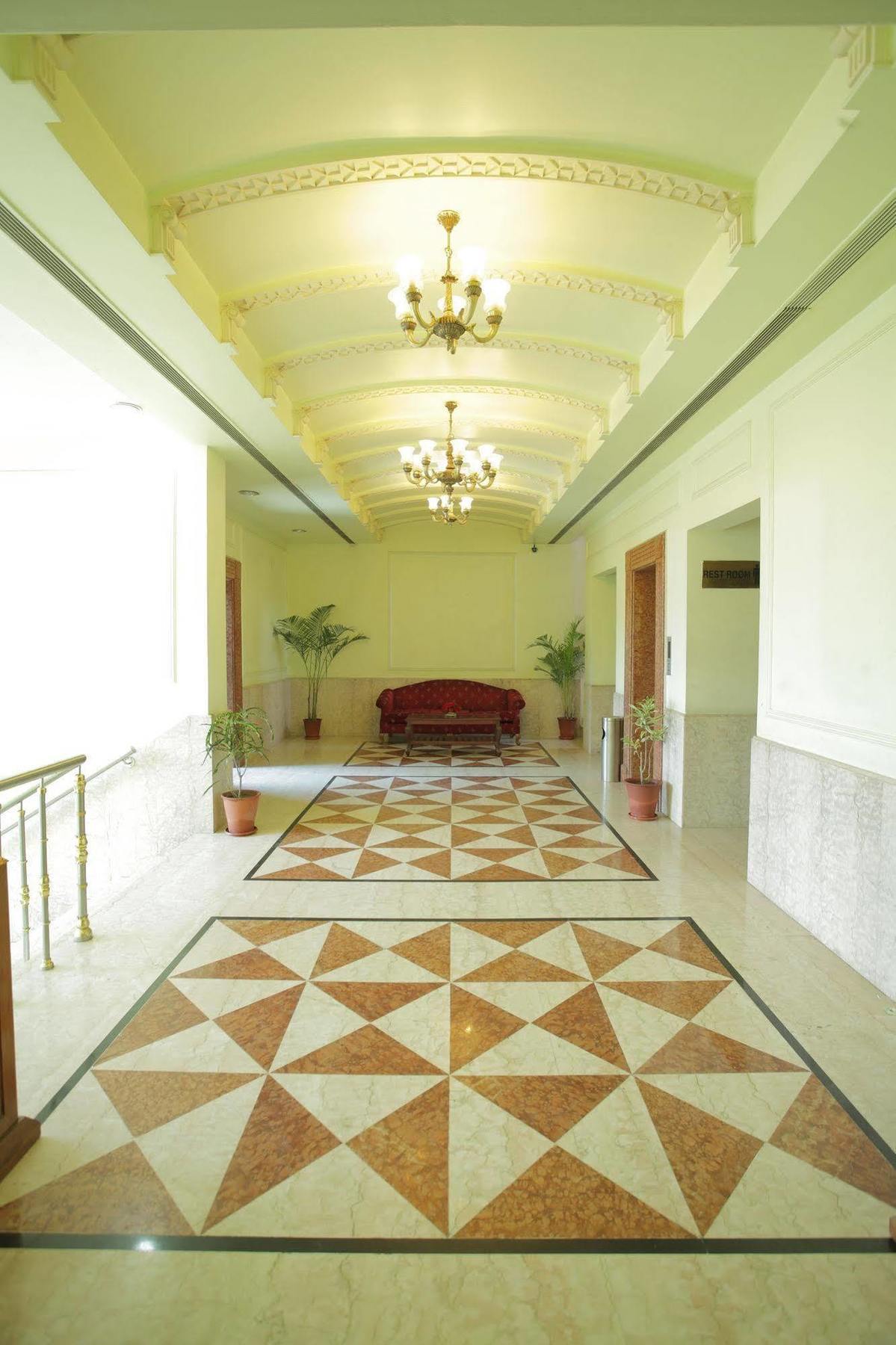 Hotel Om Tower Jaipur Buitenkant foto